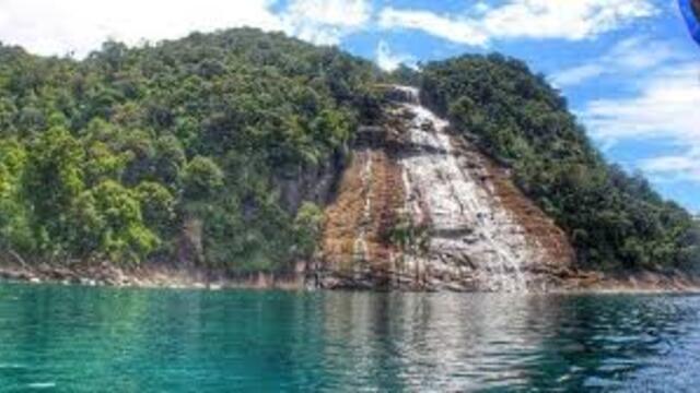 Menjelajahi Keindahan Tersembunyi Wisata Alam Tapanuli Tengah